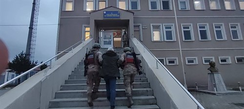 Ağrı’da Jandarma Kıskıvrak Yakaladı!